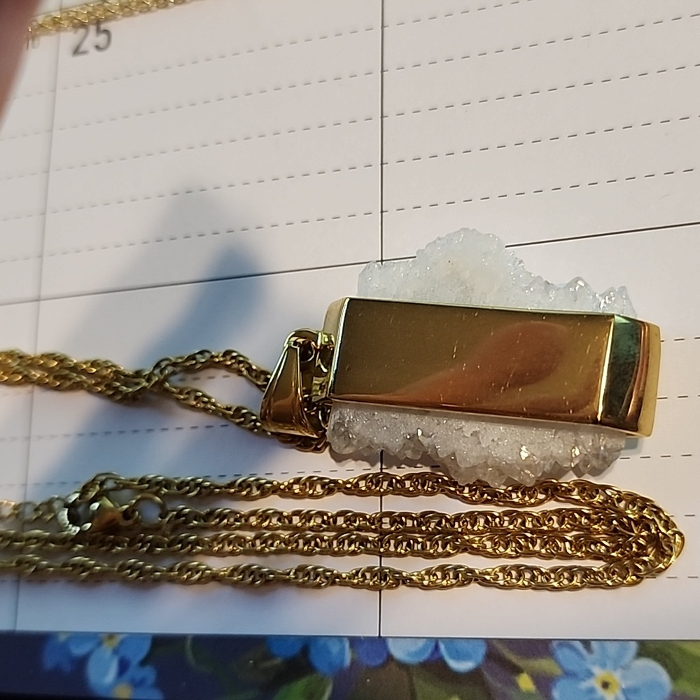 Kinsley Armelle Druzy Quartz Pendant Necklace - Picture 3 of 3